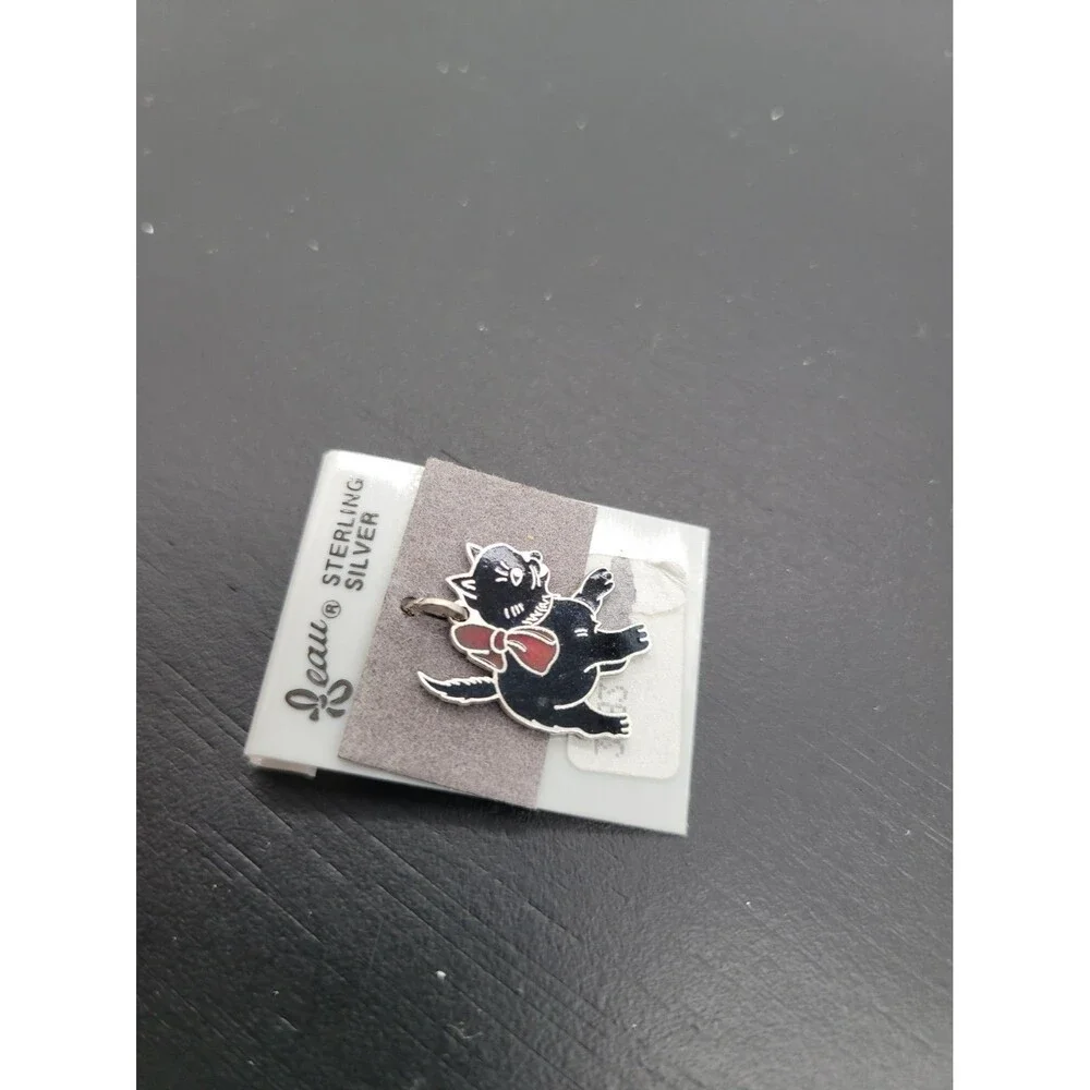 Beau Sterling, Enameled Sterling Silver Kitty Cat Charm 1